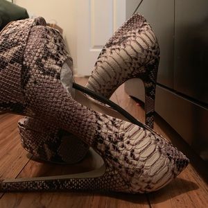 Steve Madden (Natural Snake Skin)